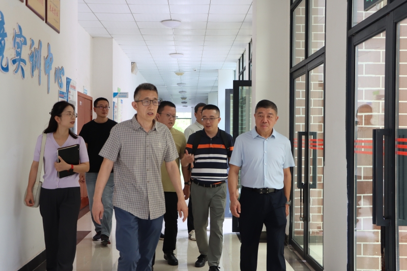 https://www.cqzhxy.cn/SITE_ATTACHE/www_cqzhxy_cn/2024-09-26/upload/image/20240926/1727348842516044485.jpg