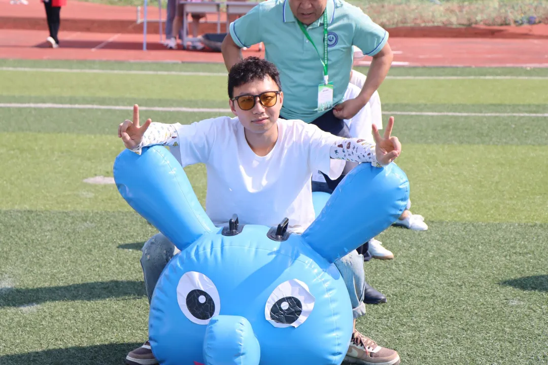 https://www.cqzhxy.cn/SITE_ATTACHE/www_cqzhxy_cn/2024-04-30/upload/image/20240430/1714461964236051009.png