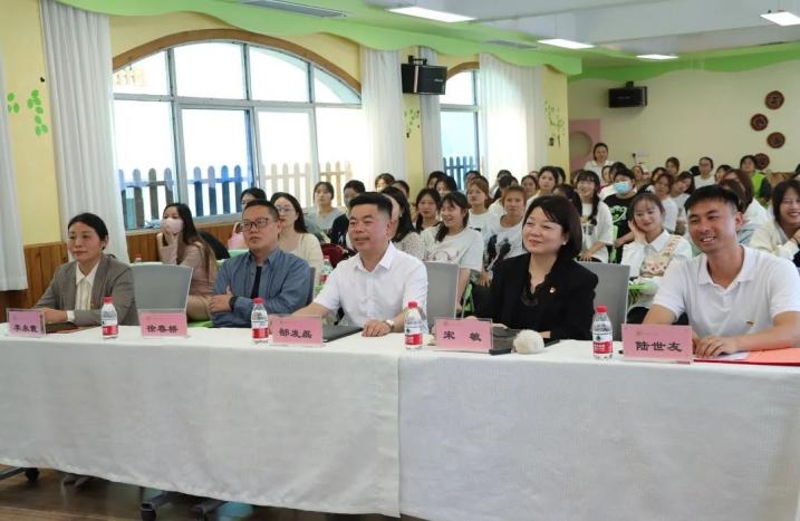 https://www.cqzhxy.cn/SITE_ATTACHE/www_cqzhxy_cn/2024-04-29/upload/image/20240429/1714380030459009504.jpg