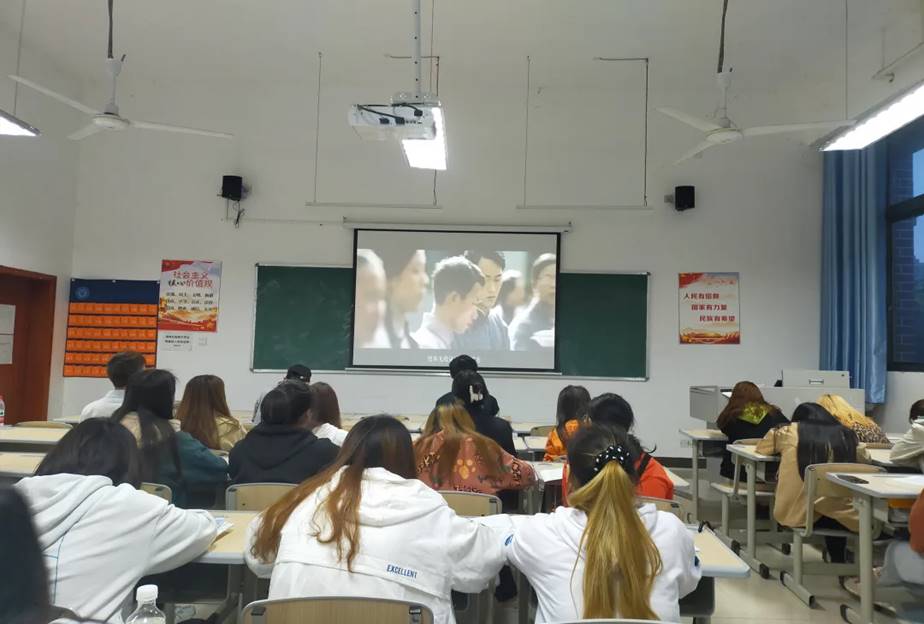 ˵: https://jg.cqzhxy.cn/SITE_ATTACHE/jg_cqzhxy_cn/2022-11-10/upload/image/20221110/1668067072401027650.png