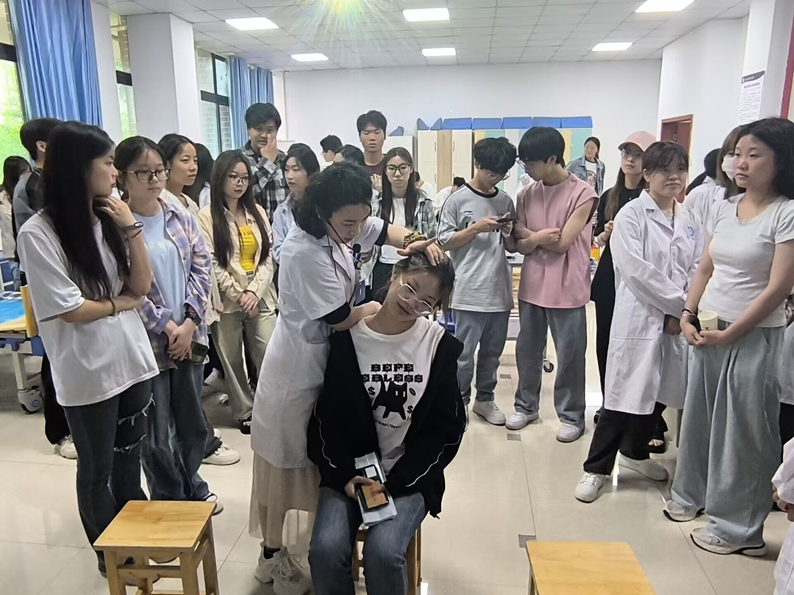 ˵: https://jg.cqzhxy.cn/SITE_ATTACHE/jg_cqzhxy_cn/2024-05-31/upload/image/20240531/1717115577472055626.png