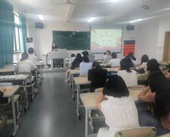 积极分子黄贵英